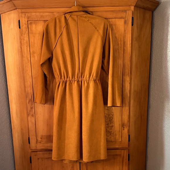 FAVLUX Women's Mustard Trench Coat - Picture 5 of 5